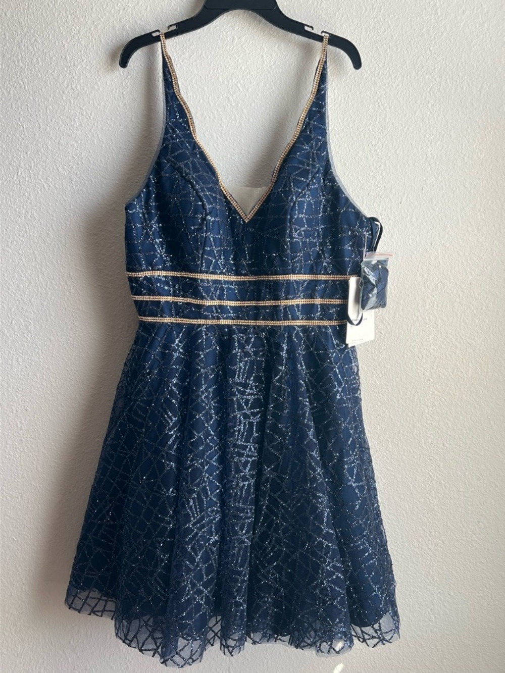 Witness of Love Formal Navy Blue Prom Dress Gold Trim V-Neck Glitter Size 8 NWT